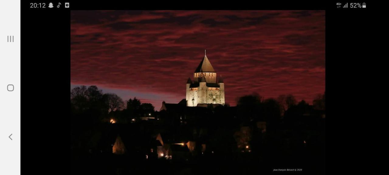 Detente Provinoise Provins Bagian luar foto